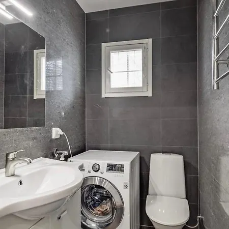 Ylaestoe Omakotitalo *