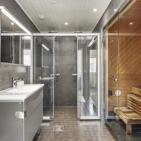 Ylaestoe Omakotitalo *