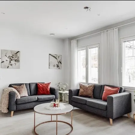 Ylaestoe Omakotitalo * Vantaa